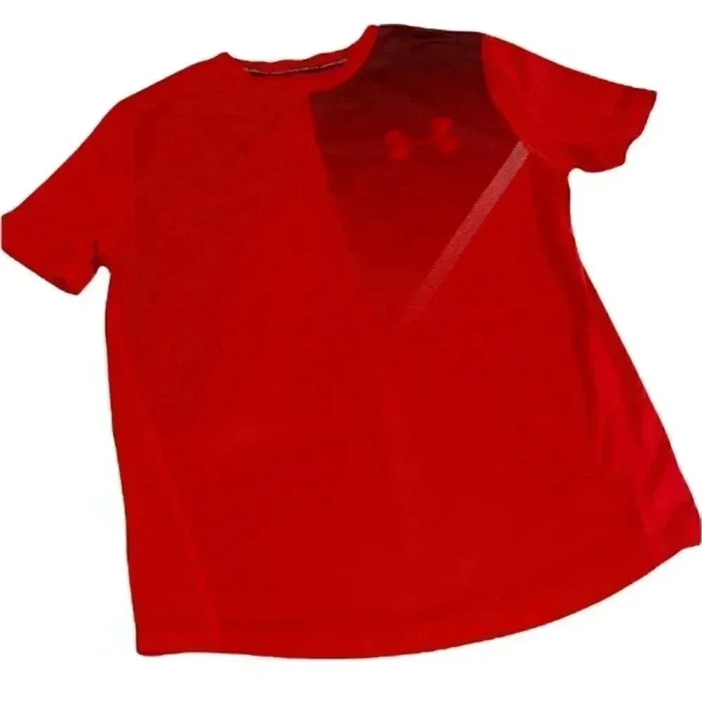 Under Armour T-shirt